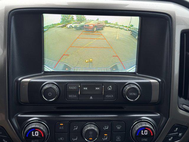 Photo of 2017 Iridescent Pearl Tricoat Chevrolet Silverado 1500