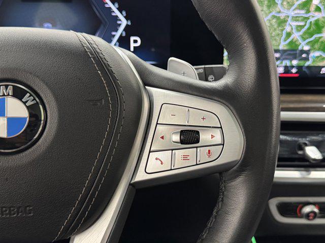 Photo of 2025 Gray BMW X7
