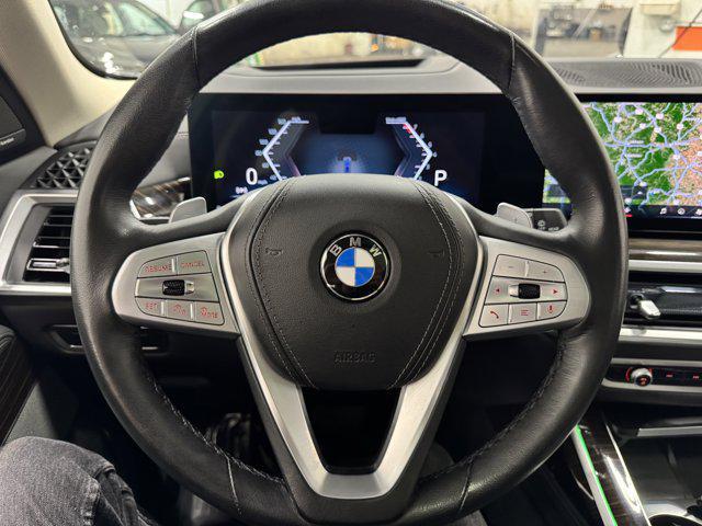 Photo of 2025 Gray BMW X7