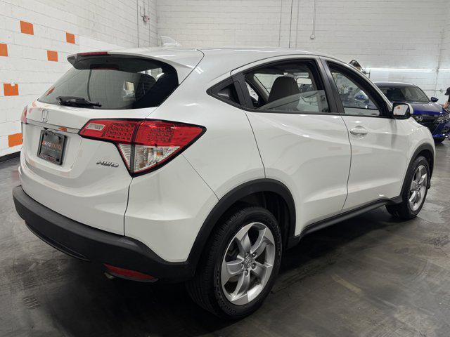 Photo of 2019 Platinum White Pearl Honda HR-V