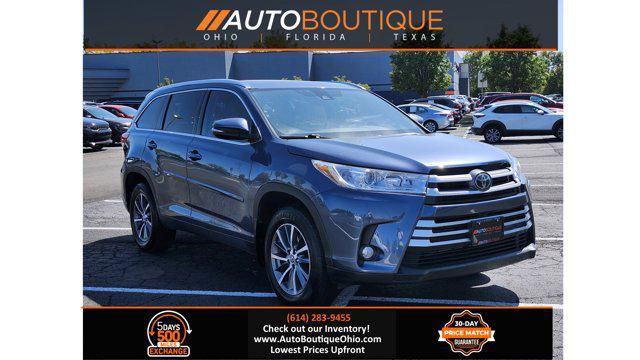 Photo of 2019 Shoreline Blue Pearl Toyota Highlander
