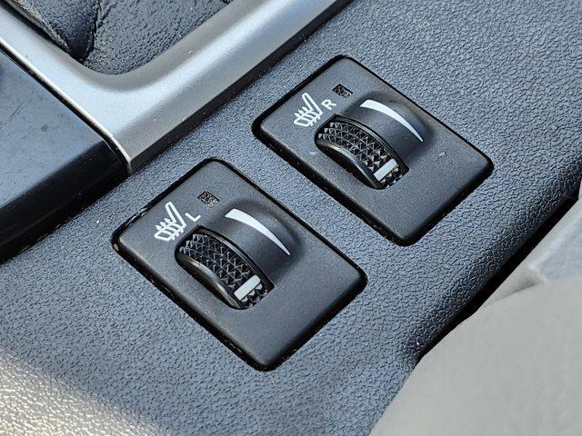 Photo of 2019 Shoreline Blue Pearl Toyota Highlander