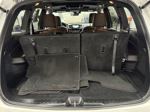 Photo of 2022 Platinum White Pearl Honda Pilot