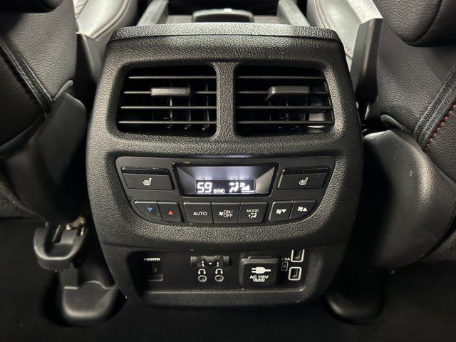 Photo of 2022 Platinum White Pearl Honda Pilot