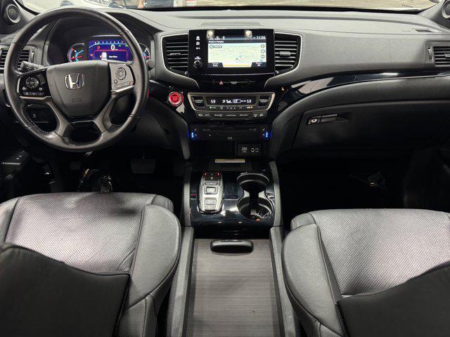 Photo of 2022 Platinum White Pearl Honda Pilot