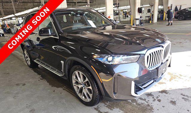 Photo of 2025 Black BMW X5 PHEV