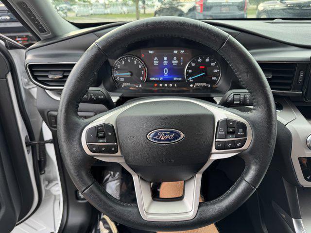 Photo of 2024 White Ford Explorer