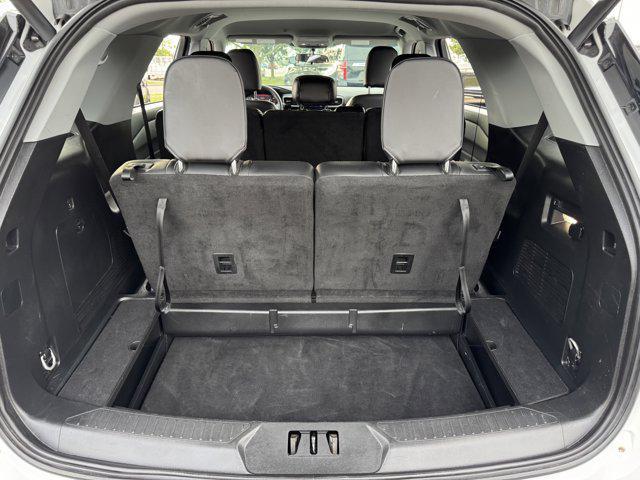 Photo of 2024 White Ford Explorer
