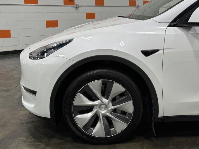 Photo of 2021 Pearl White Multi-Coat Tesla Model Y