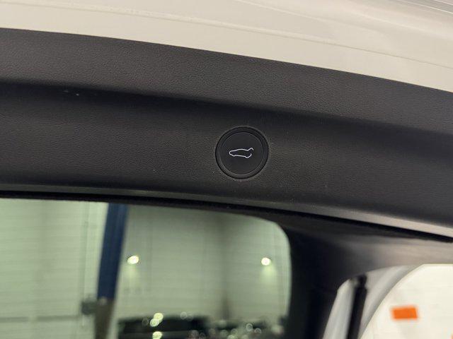Photo of 2021 Pearl White Multi-Coat Tesla Model Y