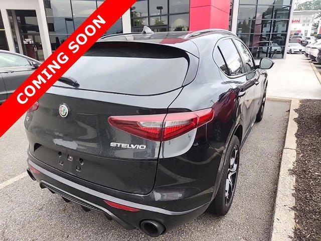 Photo of 2023 Vulcano Black Metallic Alfa Romeo Stelvio