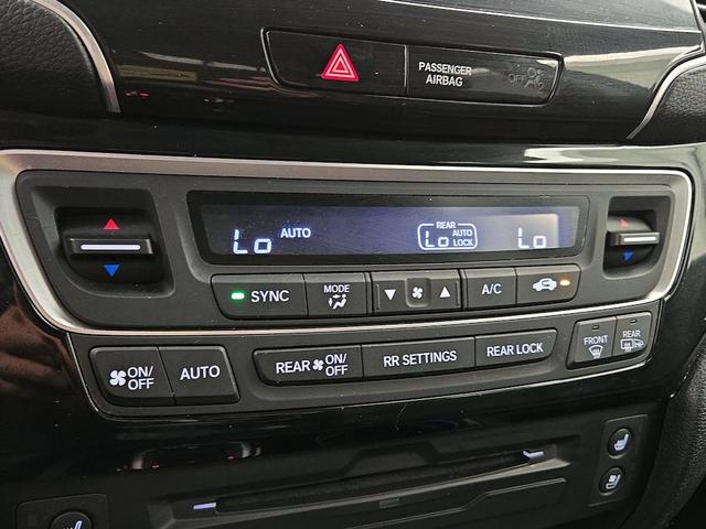 Photo of 2019 Black Honda Pilot
