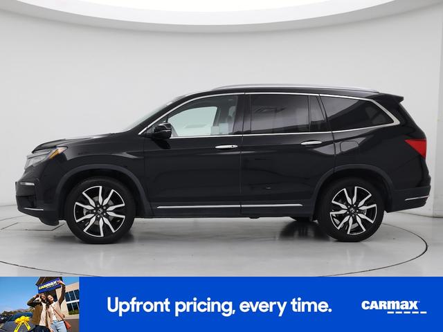 Photo of 2019 Black Honda Pilot