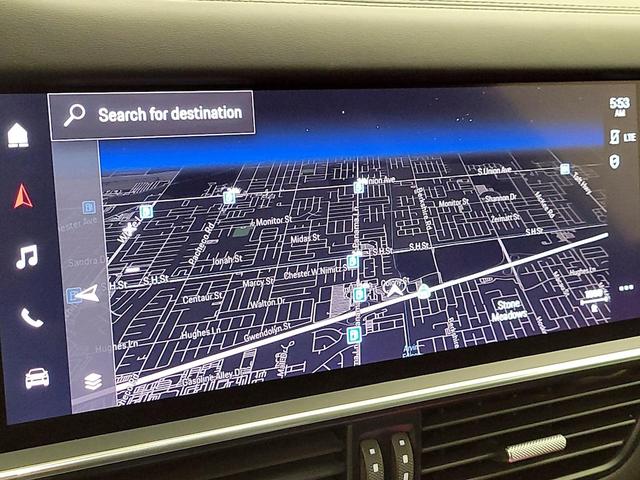 Photo of 2022 Silver Porsche Cayenne