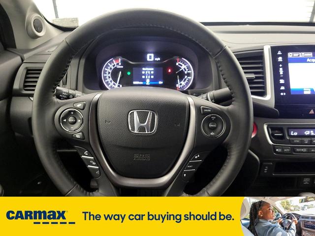 Photo of 2017 Black Honda Ridgeline