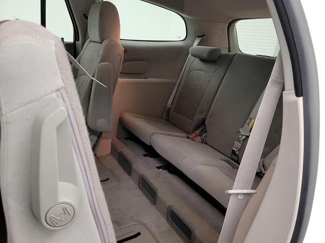 Photo of 2014 White Buick Enclave