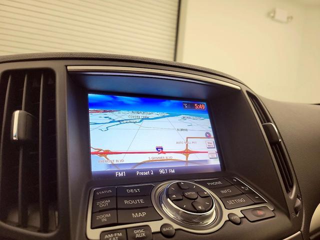 Photo of 2015 Black INFINITI Q40