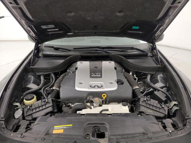 Photo of 2015 Black INFINITI Q40