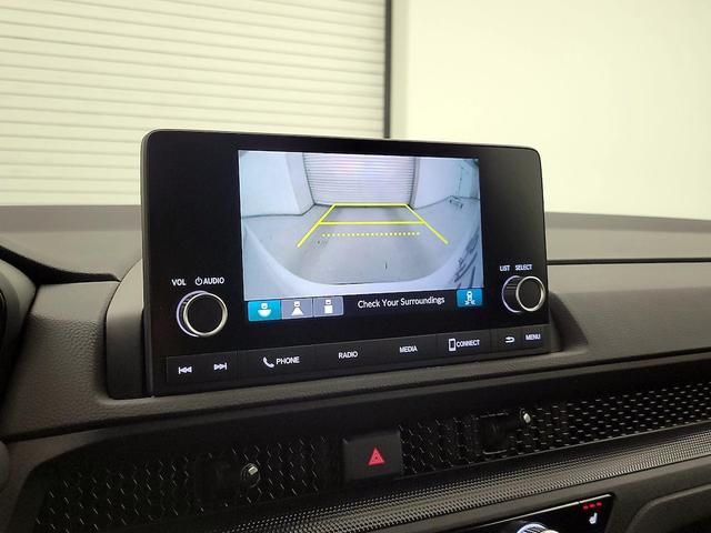 Photo of 2024 White Honda CR-V Hybrid