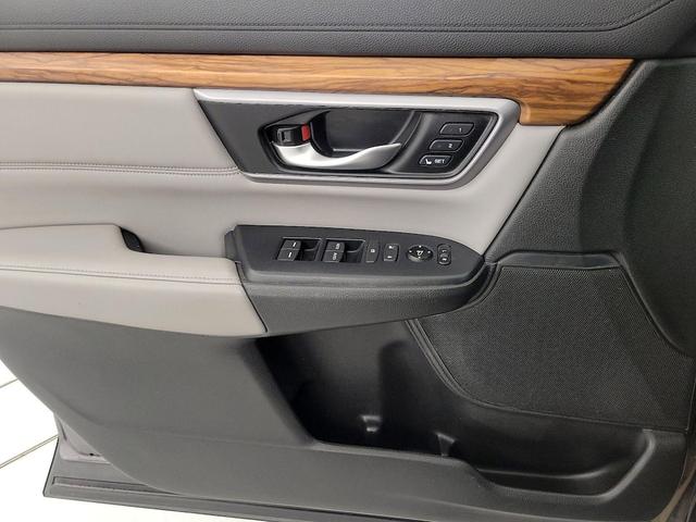Photo of 2017 Gray Honda CR-V