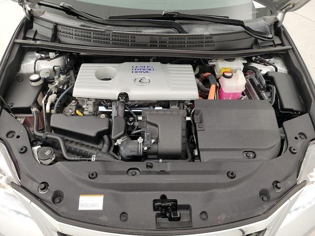 Photo of 2015 Silver Lexus CT 200h