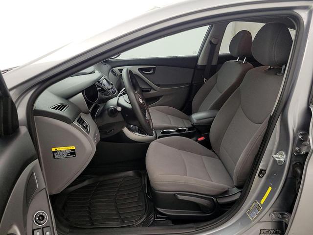 Photo of 2015 Silver Hyundai ELANTRA