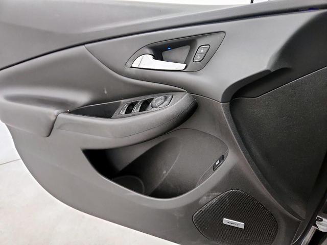 Photo of 2017 Silver Chevrolet Volt