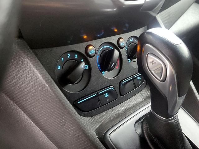 Photo of 2016 Gray Ford Transit Connect