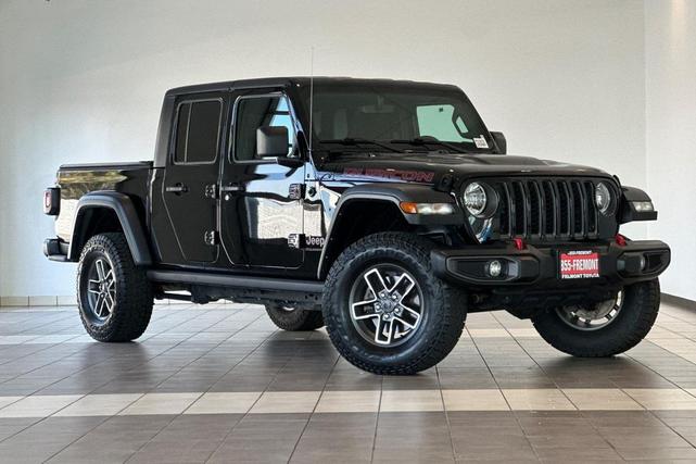 Photo of 2023 Black Clearcoat Jeep Gladiator