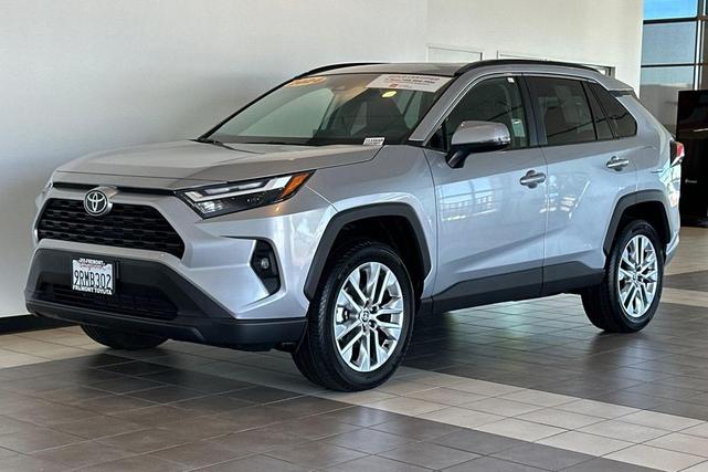 Photo of 2024 Silver Sky Metallic Toyota RAV4