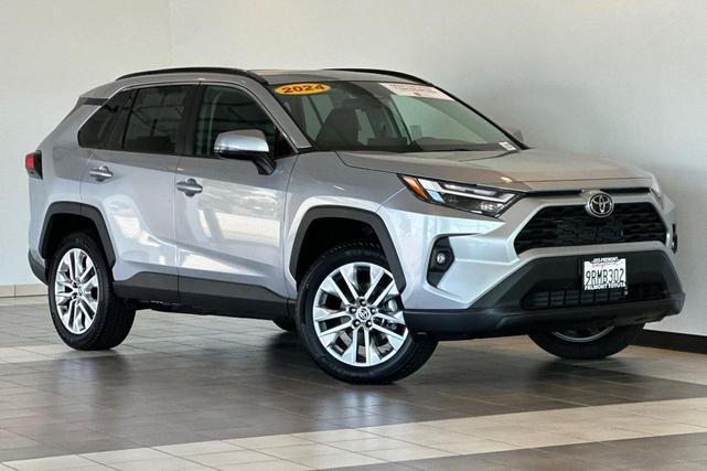 Photo of 2024 Silver Sky Metallic Toyota RAV4