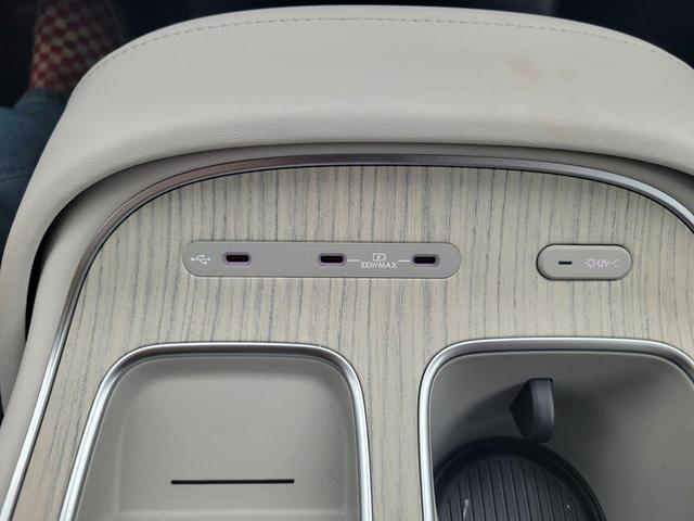 Photo of 2026 Creamy White Pearl Hyundai PALISADE