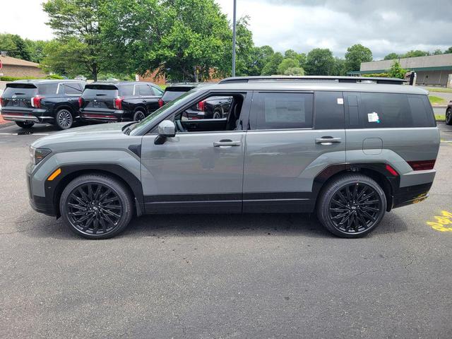 Photo of 2025 Hampton Gray Hyundai SANTA FE