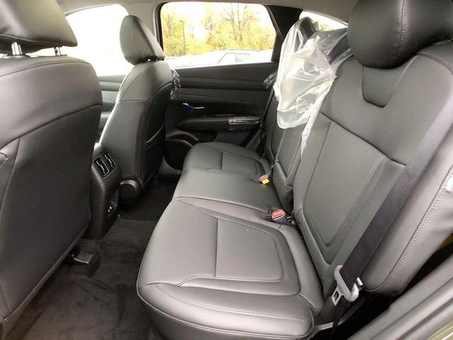 Photo of 2025 Shimmering Silver Hyundai TUCSON