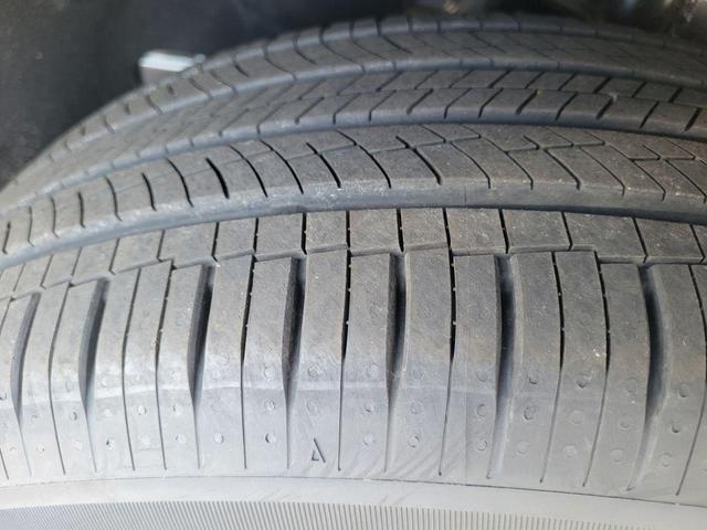 Photo of 2025 Amazon Gray Hyundai TUCSON Hybrid