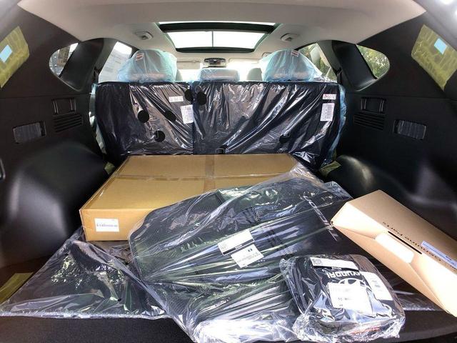 Photo of 2025 Amazon Gray Hyundai TUCSON Hybrid