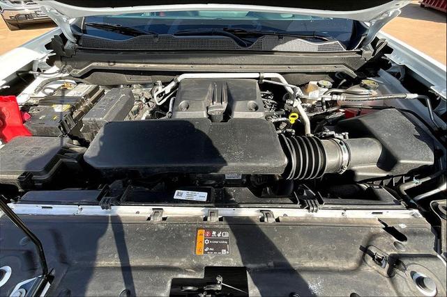 Photo of 2024 Summit White Chevrolet Colorado