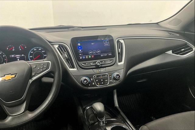 Photo of 2023 Summit White Chevrolet Malibu