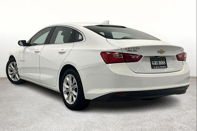 Photo of 2023 Summit White Chevrolet Malibu