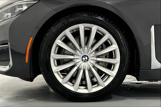 Photo of 2022 BMW 740