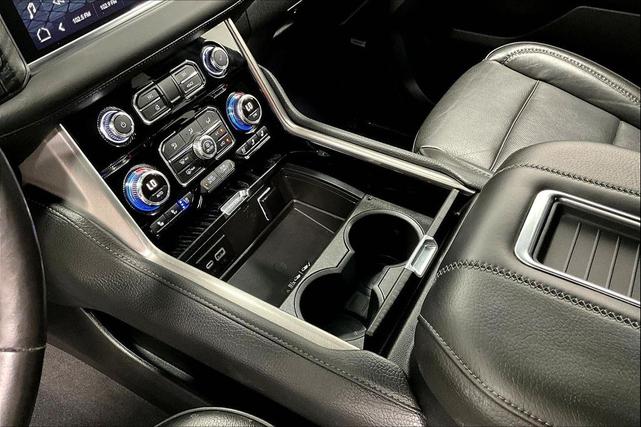 Photo of 2022 Onyx Black GMC Yukon XL