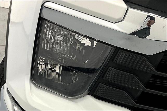 Photo of 2024 Summit White Chevrolet Silverado 2500