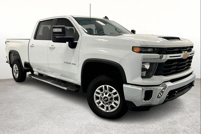 Photo of 2024 Summit White Chevrolet Silverado 2500