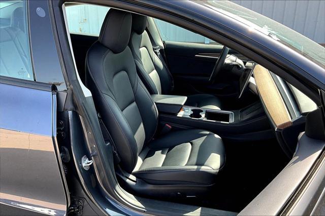 Photo of 2022  Tesla Model 3