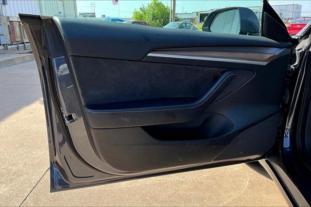 Photo of 2022  Tesla Model 3