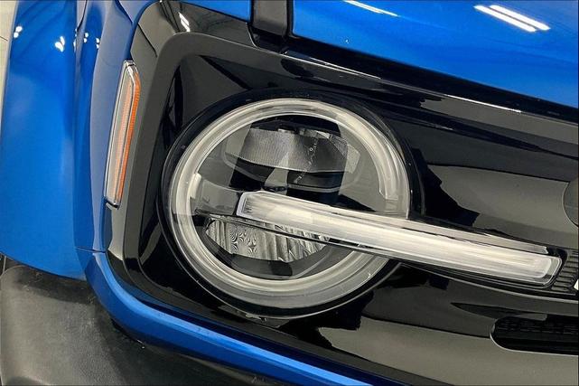 Photo of 2023 Velocity Blue Metallic Ford Bronco