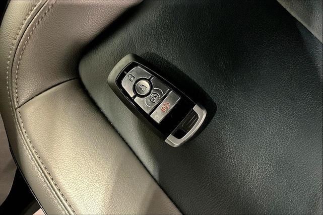 Photo of 2023 Velocity Blue Metallic Ford Bronco