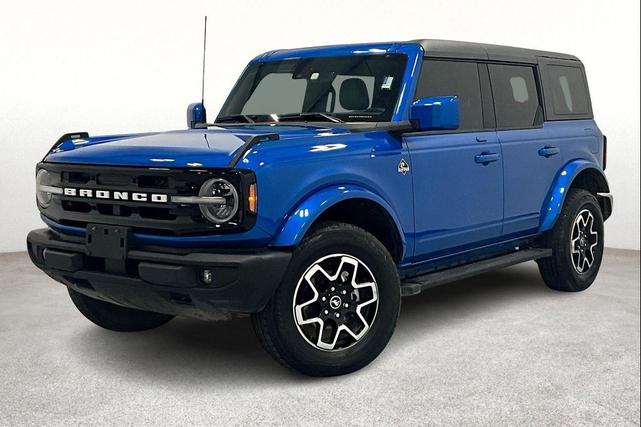 Photo of 2023 Velocity Blue Metallic Ford Bronco