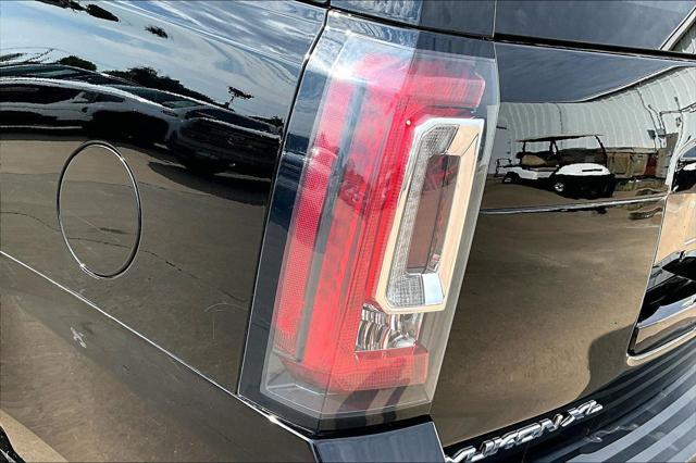 Photo of 2018 Onyx Black GMC Yukon XL