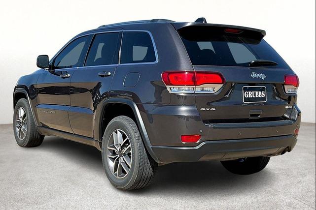 Photo of 2020 Granite Crystal Metallic Clearcoat Jeep Grand Cherokee